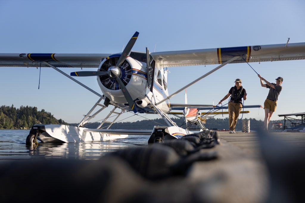 Eric Ellison 1959 DHC2 DeHavilland Beaver on Wipline 6100 floats Seattle Washington4